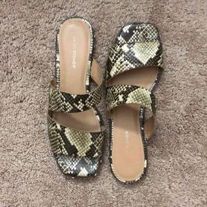 Marc Fisher snakeskin jalyn sandals